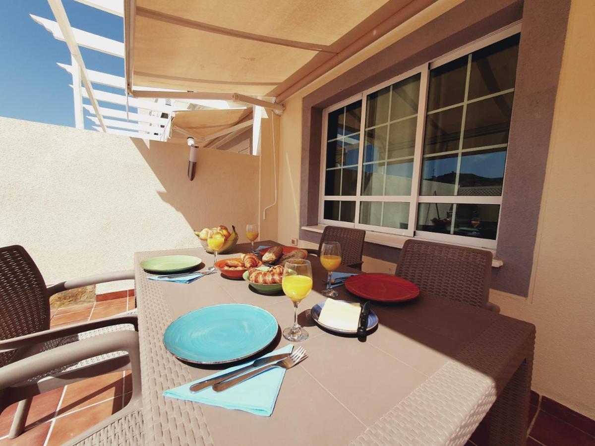 Modern Family Home Above Swimming Pool Пуэрто Рико Экстерьер фото