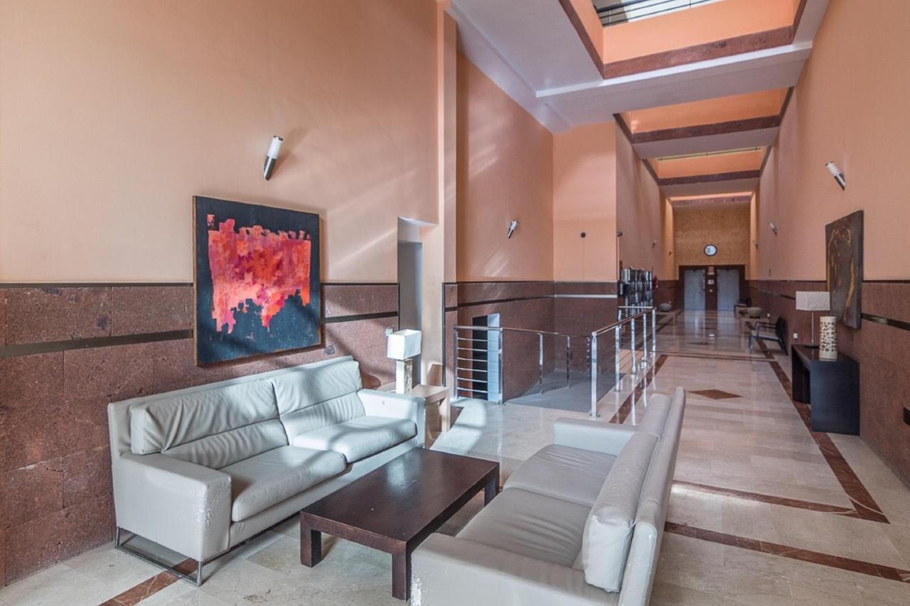 Modern Family Home Above Swimming Pool Пуэрто Рико Экстерьер фото